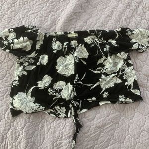 Floral Off the shoulder Crop Top